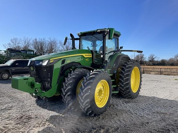 2022 John Deere 8R 250 Equipment Image0