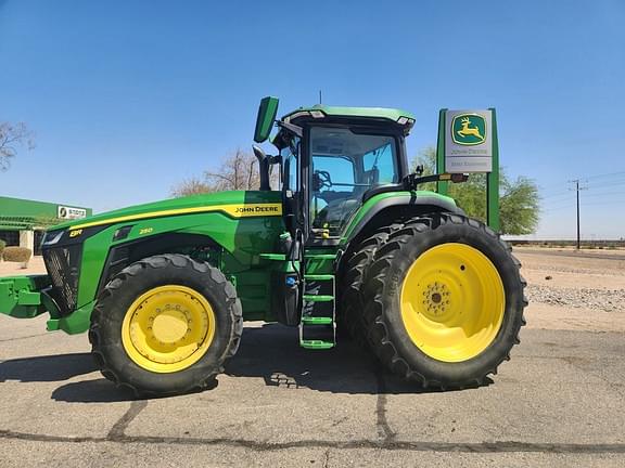 Image of John Deere 8R 250 equipment image 1