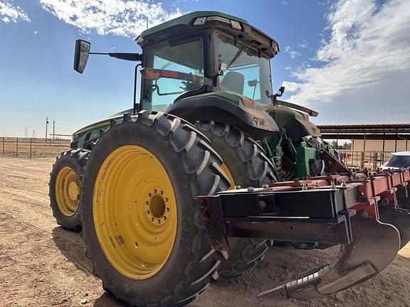 Image of John Deere 8R 250 equipment image 2