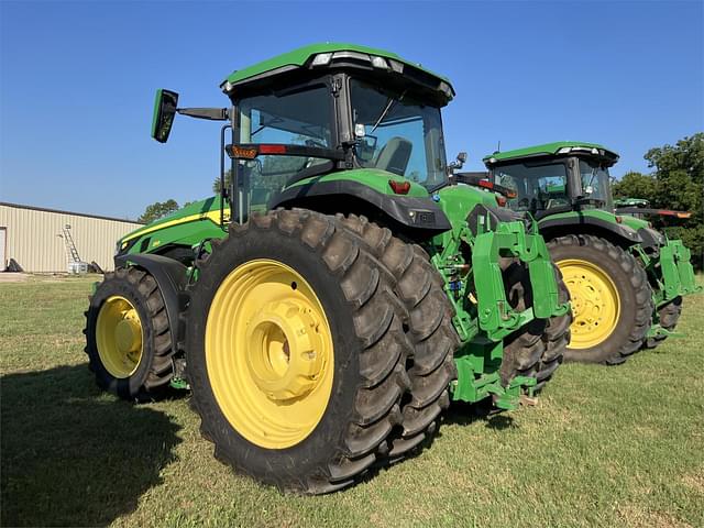 Image of John Deere 8R 250 equipment image 2