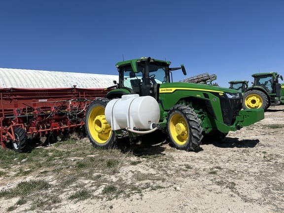 2022 John Deere 8R 250 Equipment Image0