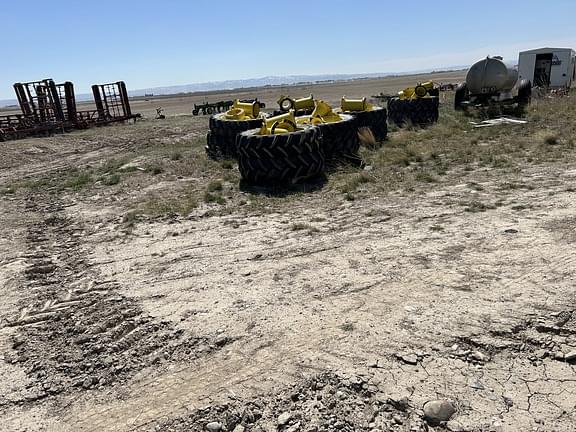 Image of John Deere 8R 250 equipment image 2