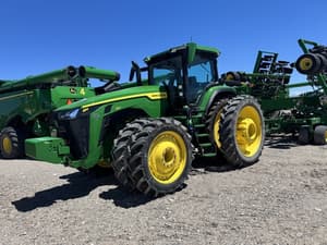 2022 John Deere 8R 250 Image