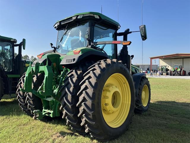 Image of John Deere 8R 250 equipment image 2