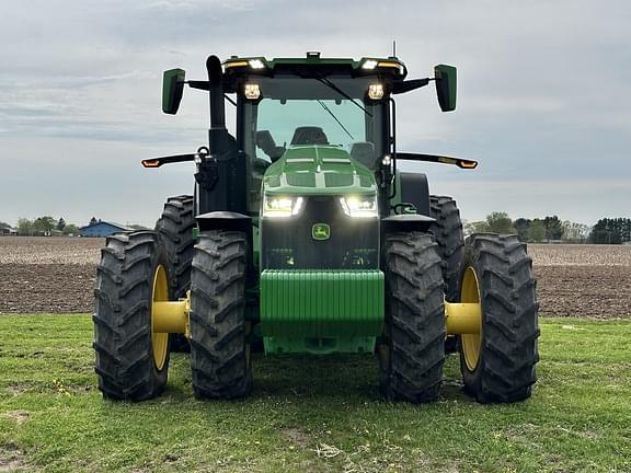 Image of John Deere 8R 250 equipment image 1