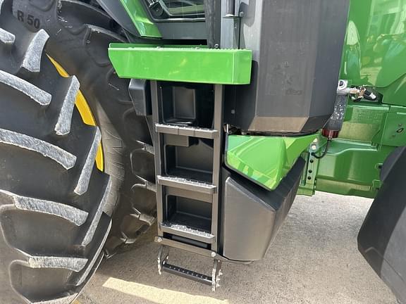Image of John Deere 8R 250 equipment image 4