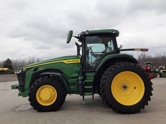 Image of John Deere 8R 250 Primary image