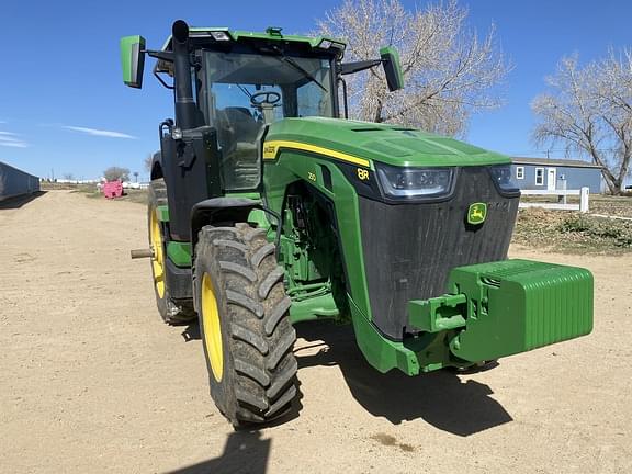 Image of John Deere 8R 250 equipment image 2