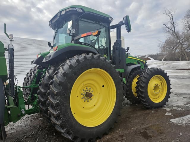 Image of John Deere 8R 250 equipment image 2