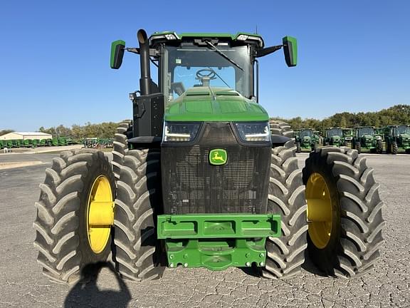 Image of John Deere 8R 250 equipment image 2