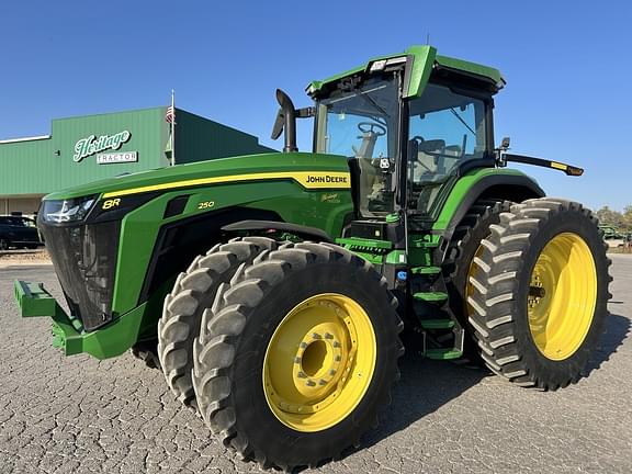 Image of John Deere 8R 250 Primary image