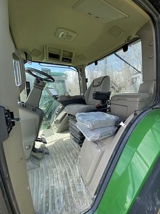 Image of John Deere 8R 250 equipment image 3