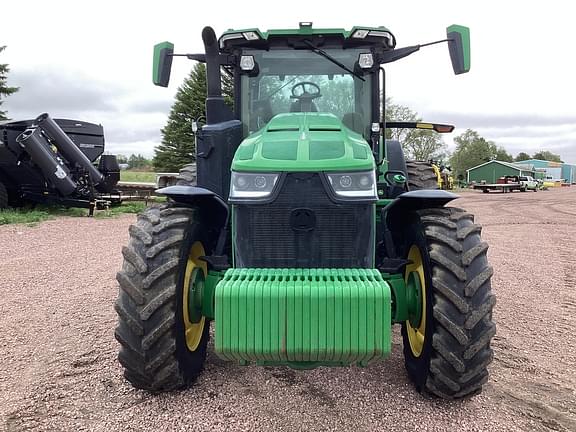 Image of John Deere 8R 250 equipment image 1