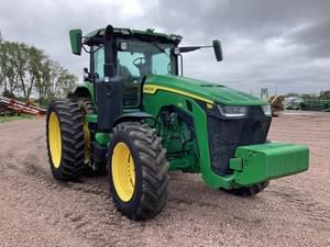 2022 John Deere 8R 250 Image