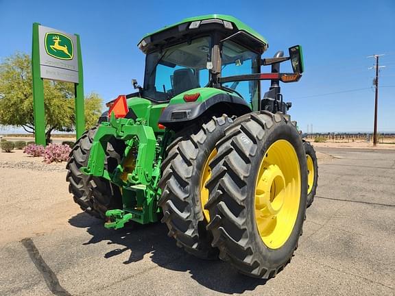 Image of John Deere 8R 250 equipment image 4