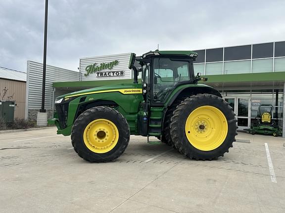 Image of John Deere 8R 250 equipment image 1