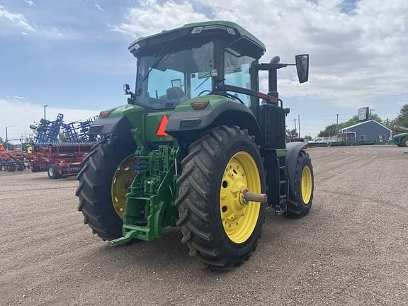 Image of John Deere 8R 250 equipment image 2