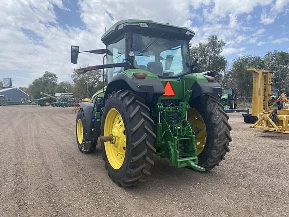 Image of John Deere 8R 250 equipment image 3