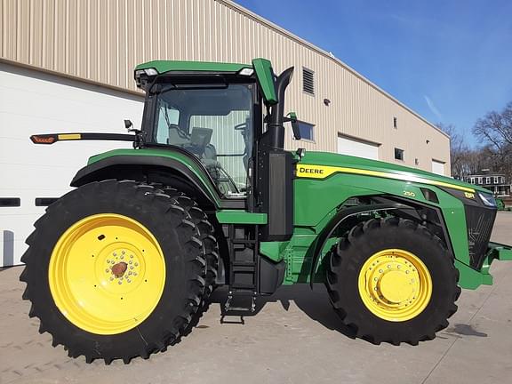 Image of John Deere 8R 250 equipment image 3