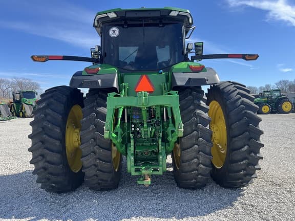 Image of John Deere 8R 250 equipment image 4