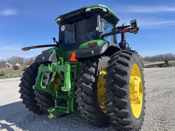 Image of John Deere 8R 250 equipment image 4