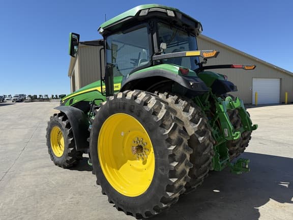 Image of John Deere 8R 250 equipment image 4