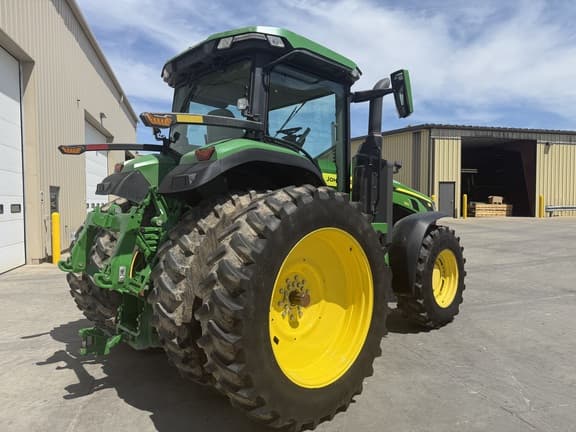 Image of John Deere 8R 250 equipment image 2