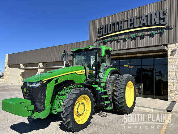 2022 John Deere 8R 250 Equipment Image0