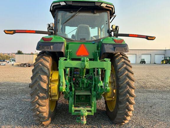 Image of John Deere 8R 250 equipment image 2