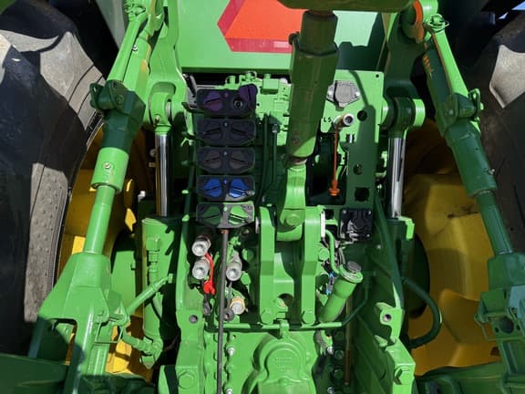 Image of John Deere 8R 280 equipment image 4