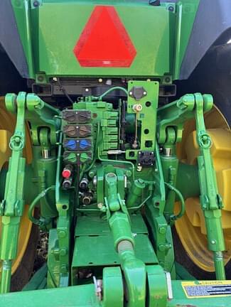 Image of John Deere 8R 280 equipment image 4