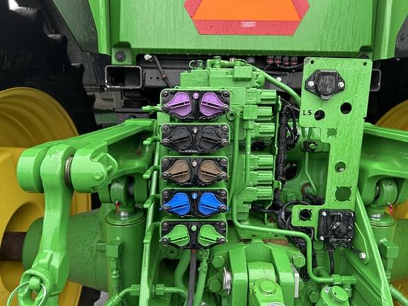 Image of John Deere 8R 280 equipment image 2