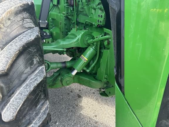 Image of John Deere 8R 280 equipment image 4