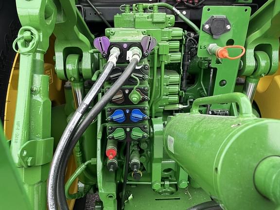 Image of John Deere 8R 280 equipment image 3