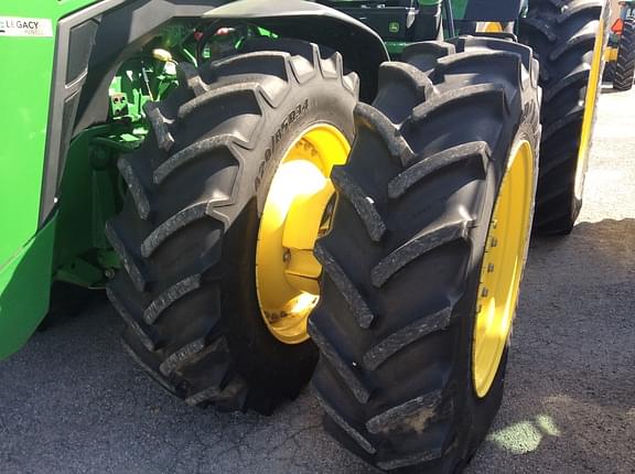 Image of John Deere 8R 280 equipment image 4