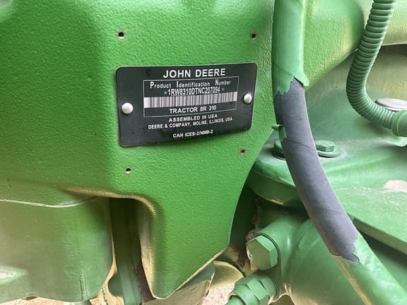 Image of John Deere 8R 310 equipment image 2