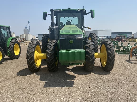 Image of John Deere 8R 310 equipment image 3