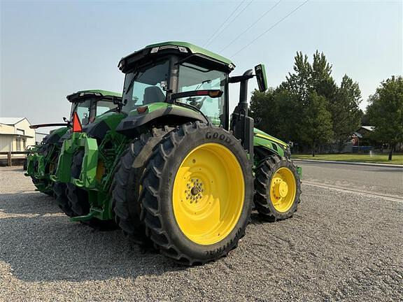 Image of John Deere 8R 310 equipment image 4