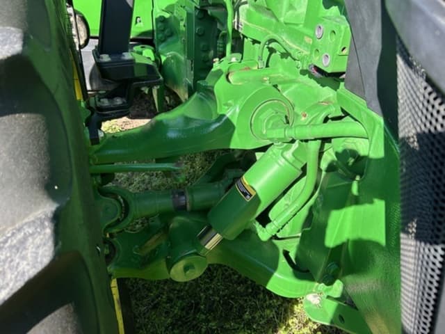 Image of John Deere 8R 310 equipment image 3