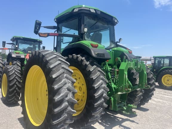 Image of John Deere 8R 310 equipment image 3