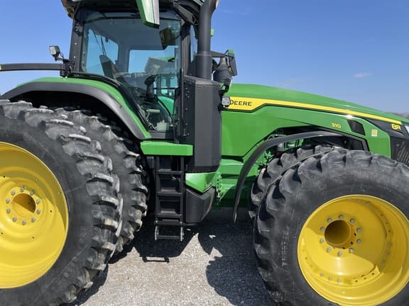 Image of John Deere 8R 310 equipment image 1