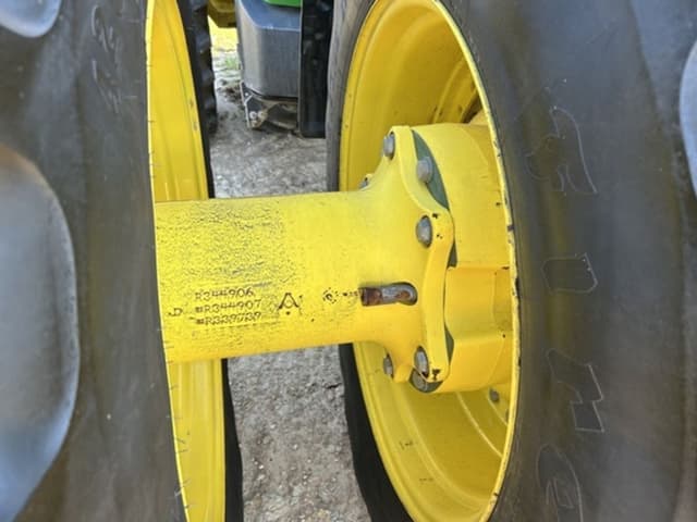 Image of John Deere 8R 310 equipment image 4