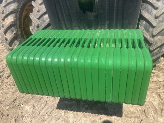 Image of John Deere 8R 310 equipment image 2