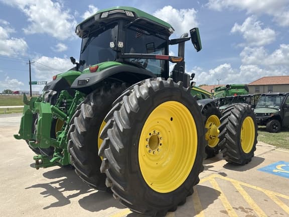 Image of John Deere 8R 310 equipment image 4