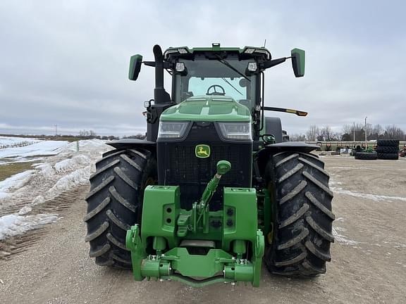 Image of John Deere 8R 310 equipment image 2