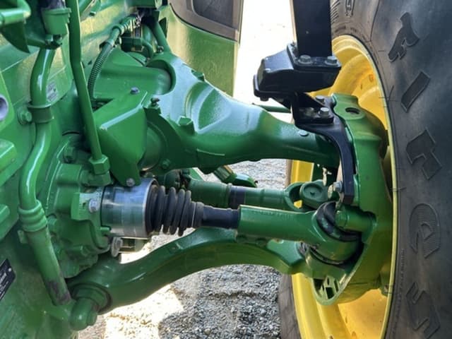 Image of John Deere 8R 310 equipment image 3