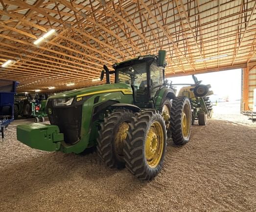 2022 John Deere 8R 310 Equipment Image0