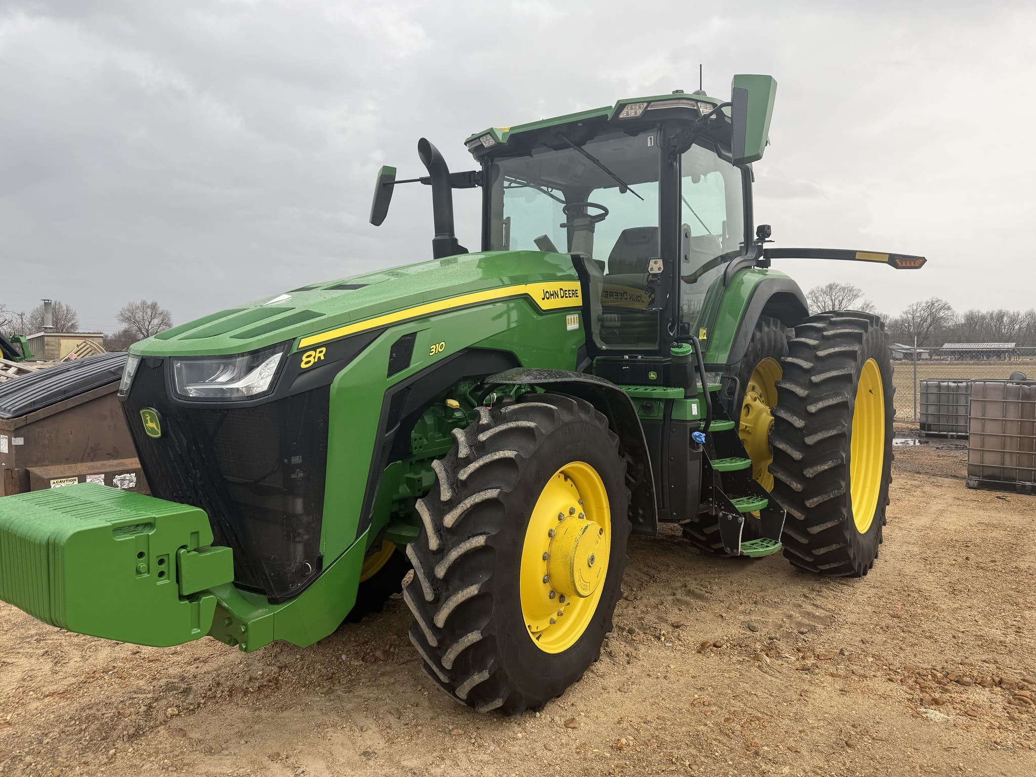 2022 John Deere 8R 310 Equipment Image0