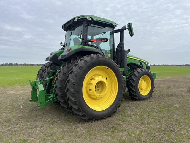 Image of John Deere 8R 310 equipment image 4