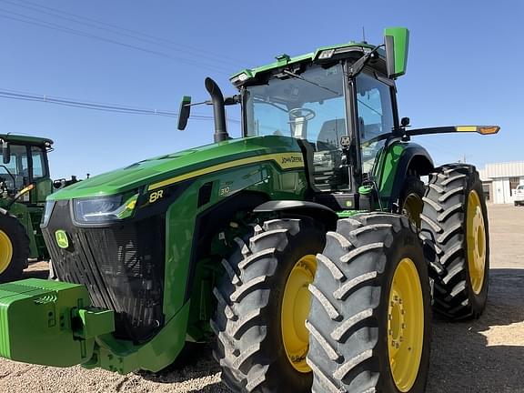 Image of John Deere 8R 310 equipment image 3